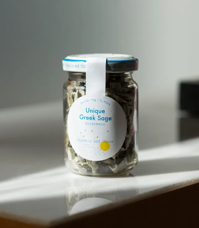 daphnis-and-chloe-culinary-herbs-greek-sage-salbei-glas-braten image 1